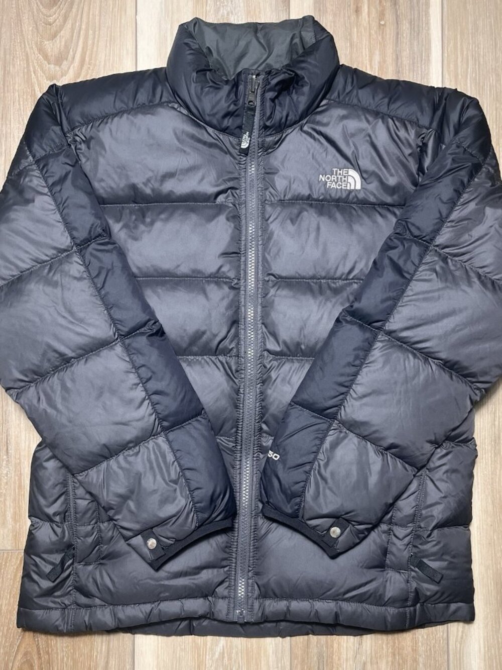 The North Face 550 Goose Down Gray Black Quilted Puffer Jacket - Boys L (14/16)